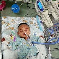 我亲妹妹的小孩，大家帮帮忙