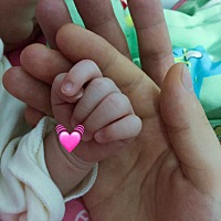 5.9号预产期 5.7号下午出生 男孩一枚 报喜 9.8超大双顶径 7.4斤 顺产 无侧切 轻微微撕裂 宝妈们 一定要...