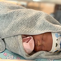 宝贝女儿，爸爸妈妈用尽此生爱你 宝妈们，想顺产的一定要有信心，加油💪