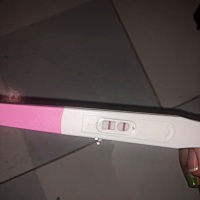 大姨妈推迟第四天，这么深的印子，这是刚怀吗？还是怀了好久了？