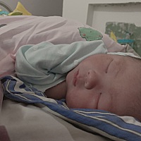 2019年四月初四四点零三成功顺产一个小乔治，过程很酸爽，但是看着面前这个小孩一切都值了