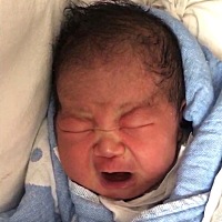 剖腹产好轻松哦！1号晚上经历不规则阵痛难受死了根本睡不着，剖腹最大痛感程度也就痛经那样~不过浪费了...