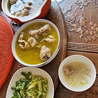 月子做过去三分之一了，感觉每天都在渡劫中，希望快点熬出头。月子里吃的还算可以，感谢婆婆的照顾。