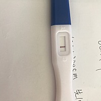 大概5月2日的排卵日，30号，1号，2号都有同房，今天距离排卵日第8天了，早孕试纸白板，排卵试纸一直弱弱...