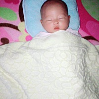 宝宝46天 度日如年 每晚都是折磨 熬夜通宵的我已经奔溃 抱宝宝是我 换尿不湿是我 喂奶是我 洗衣服是我 ...