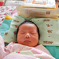 宝贝已经出生第七天了！