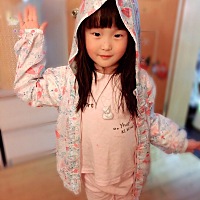 宝贝的肌肤需要完美的呵护，夏天只用防晒霜怎么够？   夏天为什么说我们要防晒，主要防的是什么呢？ 大...