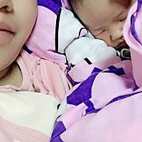 5月5日早上六点多肚子疼去医院看看，医生说宫口开了3公分，让留院待产，一直到下午，宫缩都不是特别明显...