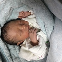 卸货男宝一枚，早产才4.3斤，氧水少胎监不好直接剖的，好担心宝宝，太小进保温箱了。愿宝宝平安🙏🙏...