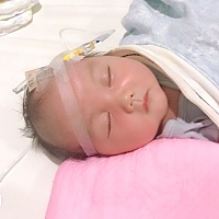 有五十天的宝宝感冒咳嗽住院输液的嘛？心疼死了