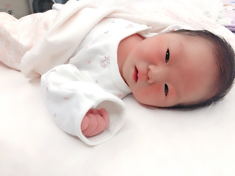 孩子出生第三天