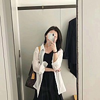 有了宝宝更需要努力工作了，有喜欢这些衣服的宝妈们进来看看吧
