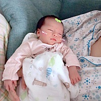 母乳不足怎么办，各种汤水都喝了，母乳就是不够吃有没有什么下奶的药推荐？愁死我了，宝宝每次都吃不饱...