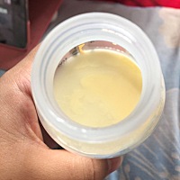 冷藏的母乳为什么会这样？？宝宝还能喝吗？？？急急急！！！