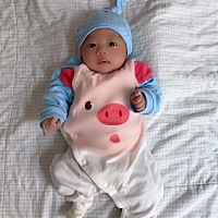 宝宝睡眠已经调回来！经过这几天的琢磨，想想挤出来才知道他喝多少，而且改正奶睡的习惯，我把奶挤出来...
