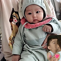 宝宝天天六点多准时起来 累死老母亲了