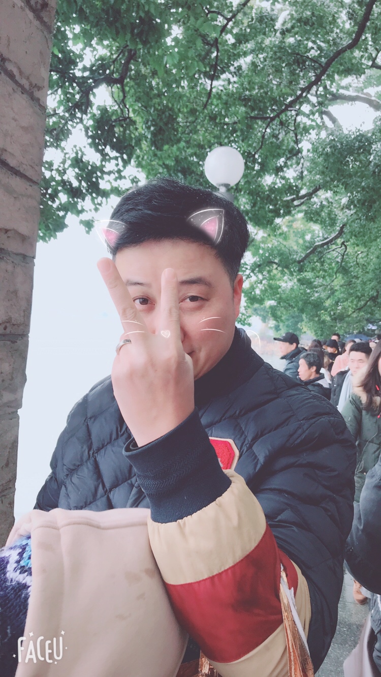 一家人一直好好的👪💗～
爱你们💋