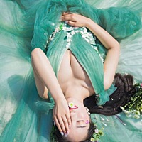 为什么男人都喜欢胸大？而太大了又不喜欢了呢！