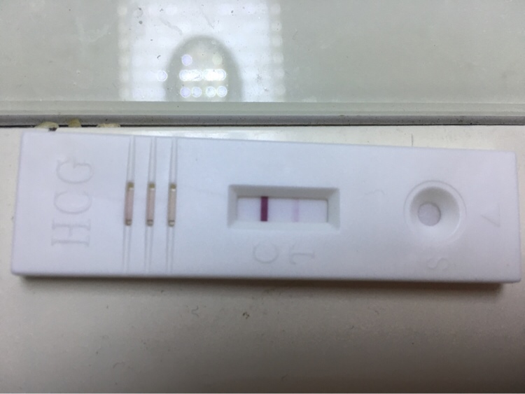 末次月经是4月20日，今天刚测的，这是什么情况😳？