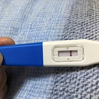 有人看出一条隐隐约约的线吗？难道是我的幻觉