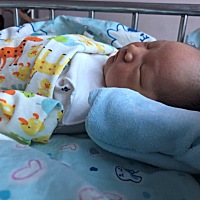 现在的天气是真不给力，孕妈心头的火压都压不下去；发个帖给你们做个参考 ！ 本人从32周开始吃雪糕每两...