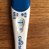 请教一下各位亲，检测是否怀孕的检查必须是早上空腹吗，有点不舒服呢