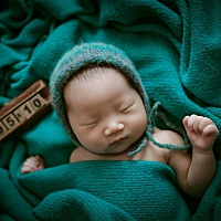 昨天给宝宝照的月子照，一点都没闹很乖，真是我的小棉袄，粑粑麻麻爱你哦