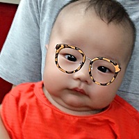 一下子宝贝就两个多月啦呢😘😘