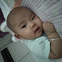 宝宝最近长本事了