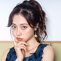哇哦 给新入的美瞳疯狂大电话