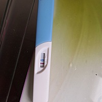 末次大姨妈是4.22，这几天小腹疼痛，姨妈感很强，可是今天早上测出来的感觉有一天印，大家帮忙看下