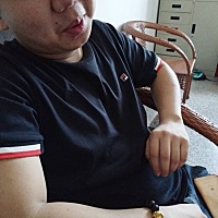 今天看了那么多吐槽老公的，突然发现自己很幸运，有这么好的老公。现在只想宝宝健健康康平平安安的来到...