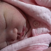 报喜，5.18生女宝一枚，六斤半，半小时顺产，侧切一点，没打无痛，接女宝咯！