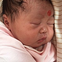 从第一天到现在第九天，宝宝变化好大，真是一天一个样。你一定要健康平安成长。麻麻粑粑爱你