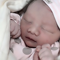 希望以后你是个很棒的人 不是的话 是一个像现在一样 善良可爱的人也好💕 愿你满含人间烟火味，却无半...