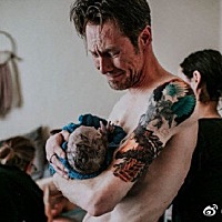 来一波产房里的爸爸[心] ​​​ 转发