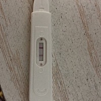 我是4月17号来的月经．经期5天．周期28天了．感觉恼心头昏今天试了下是否怀孕了