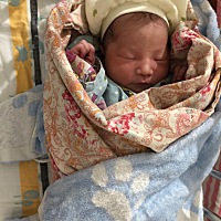 2019-5-20凌晨一点三十一分喜得小佩琪一名哦     顺产，侧切加撕裂共缝三针  初为人父人母 值得了 つ�...