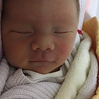 2019年5月17号迎来的猪宝宝，跟哥哥出生的时候一模一样的！