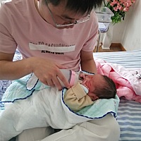 快来接健康男宝“ 超快顺产！！ 接上一篇哈，反正我身材娇小类型，孕期也没上班运动，没忌口，流产...