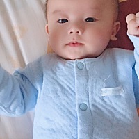 二宝三个月一天啦……