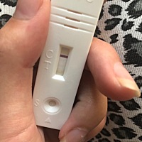 末次月经4.26这是什么情况？ 为什么是水印不明显杠