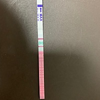上个月23号来大姨妈。经期管家推送过来这个月应该是5月25日来大姨妈。 我现在在安全期 用排卵试纸一测为...