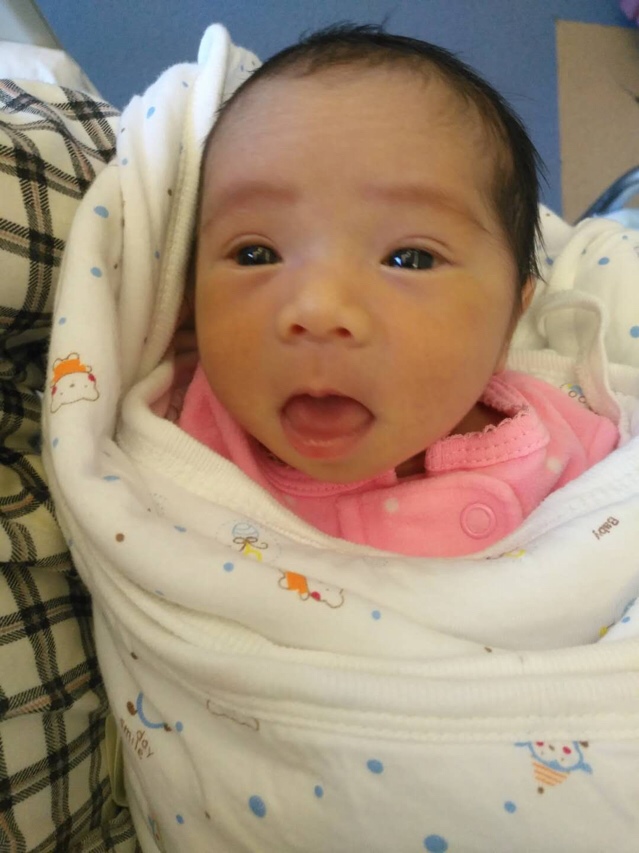 二宝： 嘿嘿



这是大他们一岁的姐姐嘻嘻 👧