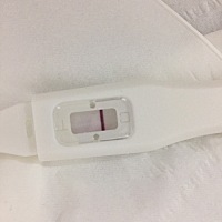 请问这个验孕棒怎么看怀了没