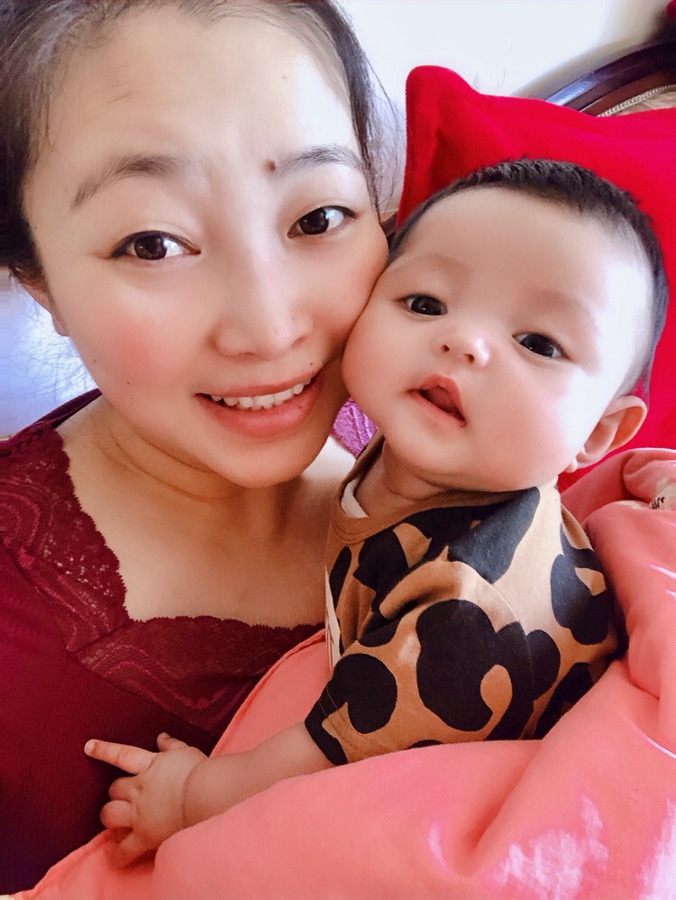最喜欢和麻麻拍照片了📸