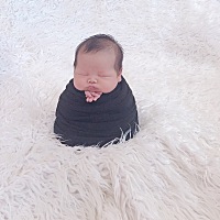 宝宝八天拍的照片，萌得不行😘