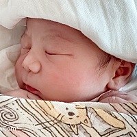 报喜了，5月22日早9:15分，二剖一枚小帅哥，3760g，二剖真的真的真的好疼啊，生完之后不仅刀口疼，...