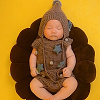 王成成，双满月了^_^ 15斤的小宝宝