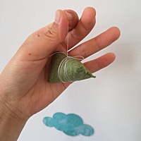 最近迷上了不织布小手工，喜欢的宝妈可以一起交流一下，刚做好的不织布端午小粽子
